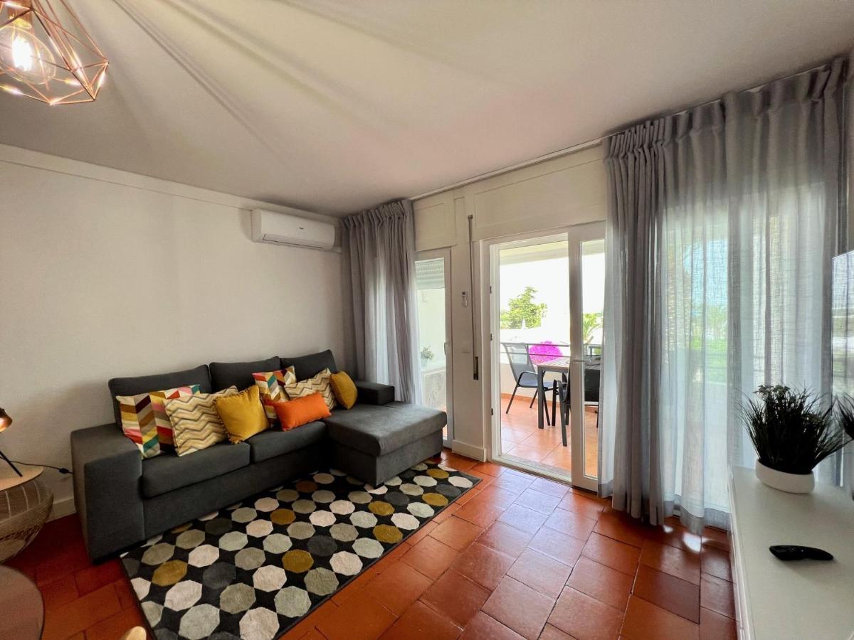 Armacao De Pera Brightness 2 With Pool By Homing Appartement Buitenkant foto