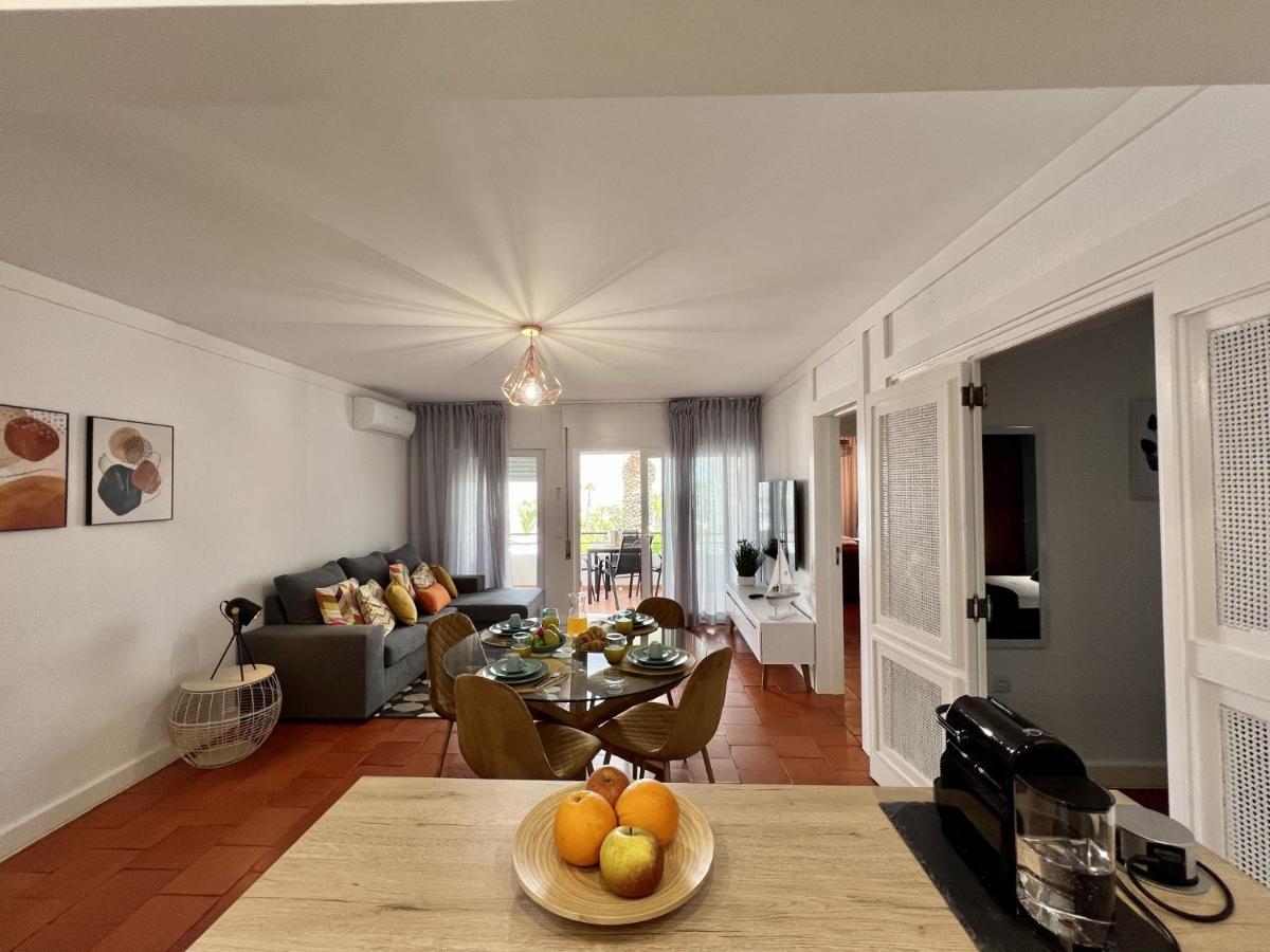Armacao De Pera Brightness 2 With Pool By Homing Appartement Buitenkant foto